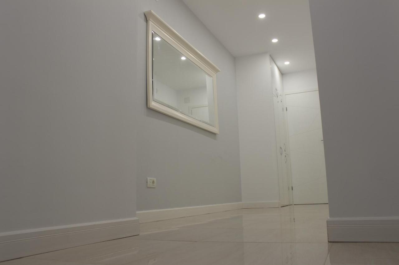 Luxury City Center Apartment - Romana Bucharest Luaran gambar